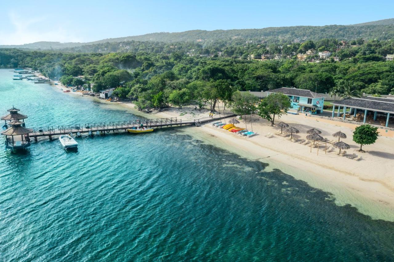 Iberostar Waves Rose Hall Beach มอนเทโกเบย์ ภายนอก รูปภาพ
