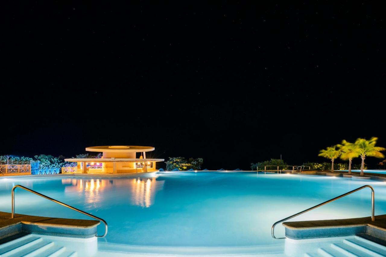 Iberostar Waves Rose Hall Beach มอนเทโกเบย์ ภายนอก รูปภาพ